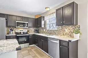 1276 4 Star Dr E, Galloway, OH 43119 - Photo 7