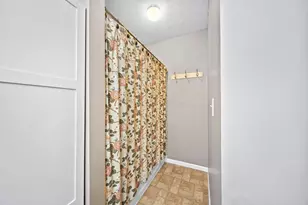 1276 4 Star Dr E, Galloway, OH 43119 - Photo 35