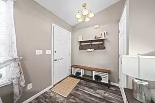 1276 4 Star Dr E, Galloway, OH 43119 - Photo 5