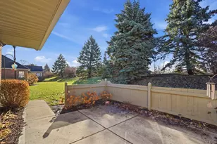 6770 Chateau Chase Dr, Columbus, OH 43235 - Photo 7