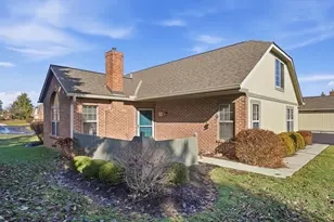 6770 Chateau Chase Dr, Columbus, OH 43235 - Photo 3