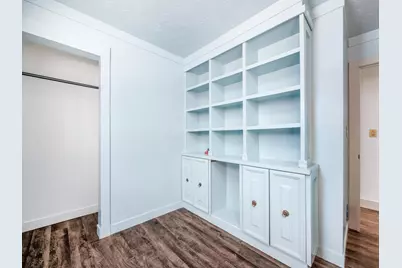 3996 Deer Lake Way, Columbus, OH 43204 - Photo 15