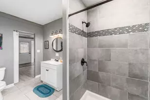 987 E Whittier St, Columbus, OH 43206 - Photo 11