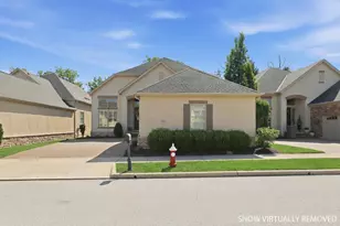 3913 Shadowstone Way, Columbus, OH 43221 - Photo 3