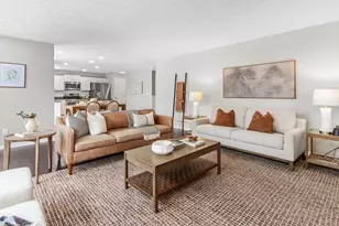 3100 Splitrock Rd, Columbus, OH 43221 - Photo 5