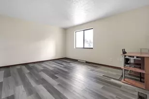 2153 Olympic St, Springfield, OH 45503 - Photo 7