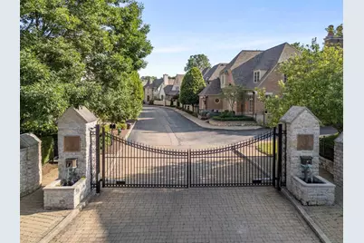 3507 River Avon Circle, Columbus, OH 43221 - Photo 1