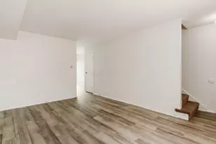 4692 Charecote Ln, Columbus, OH 43220 - Photo 11