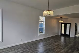 726 Briar Ave, Washington Court House, OH 43160 - Photo 7