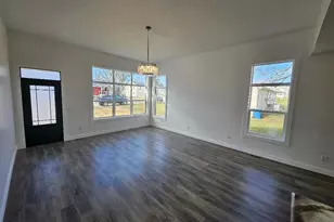 726 Briar Ave, Washington Court House, OH 43160 - Photo 11