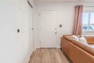 595 Deerwood Ave E, Columbus, OH 43230 - Photo 5