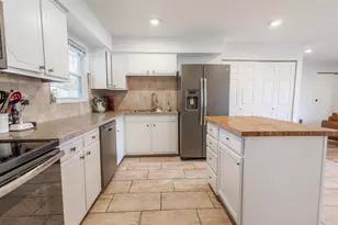 595 Deerwood Ave E, Columbus, OH 43230 - Photo 21