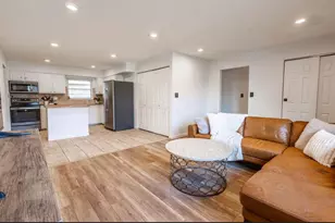 595 Deerwood Ave E, Columbus, OH 43230 - Photo 11