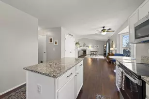 1157 Onaway Ct, Columbus, OH 43228 - Photo 5