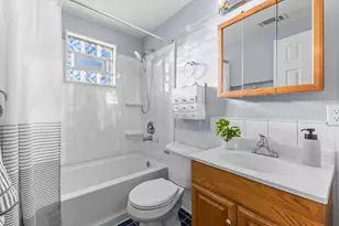 4069 Jessamine Pl, Columbus, OH 43207 - Photo 17