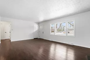 1035 E Fulton St, Columbus, OH 43227 - Photo 7