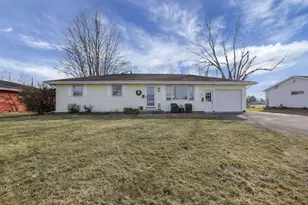 95 Carey Ln, Heath, OH 43056 - Photo 1