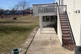 449 Dover Pond Dr, Blacklick, OH 43004 - Photo 7