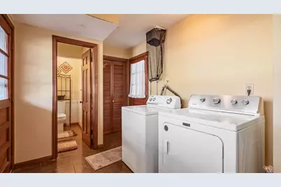 2695 Ash Meadows Boulevard, Zanesville, OH 43701 - Photo 51