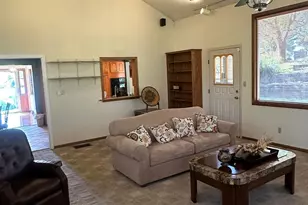 2695 Ash Meadows Blvd, Zanesville, OH 43701 - Photo 11