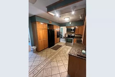 2695 Ash Meadows Boulevard, Zanesville, OH 43701 - Photo 9