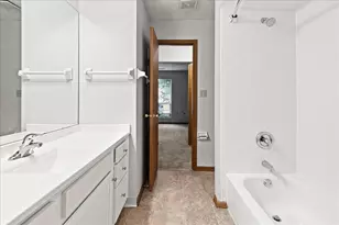 6418 Reflections Dr, Dublin, OH 43017 - Photo 15