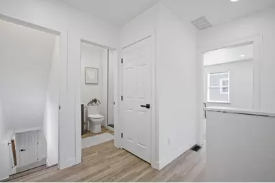 281 N Burgess Avenue, Columbus, OH 43204 - Photo 11