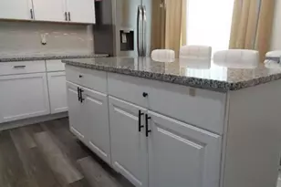 4560 Stonehedge Rd, Columbus, OH 43231 - Photo 13