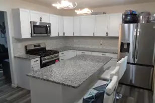 4560 Stonehedge Rd, Columbus, OH 43231 - Photo 9