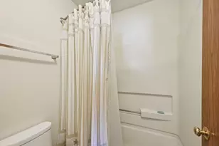 2535 Bridlewood Ct, Obetz, OH 43207 - Photo 17