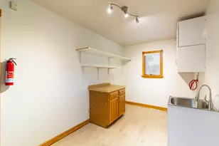 7641 Kinney Rd, Mount Vernon, OH 43050 - Photo 11