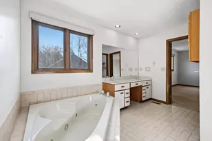 3780 Pine Ridge Dr, Lewis Center, OH 43035 - Photo 27