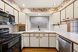 3780 Pine Ridge Dr, Lewis Center, OH 43035 - Photo 9