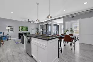 58 E Hubbard Ave, Columbus, OH 43215 - Photo 7