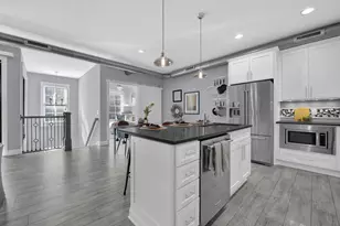 58 E Hubbard Ave, Columbus, OH 43215 - Photo 9