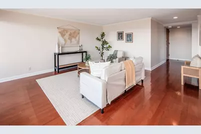 1000 Urlin Avenue #920, Columbus, OH 43212 - Photo 9