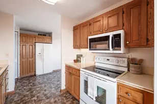 1000 Urlin Ave, Columbus, OH 43212 - Photo 19