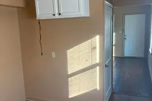 1437 E 19th Ave, Columbus, OH 43211 - Photo 5