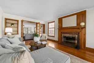 2731 E Broad St, Columbus, OH 43209 - Photo 5