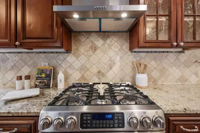 2731 E Broad Street, Columbus, OH 43209 - Photo 23