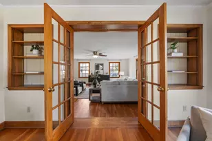 2731 E Broad St, Columbus, OH 43209 - Photo 9