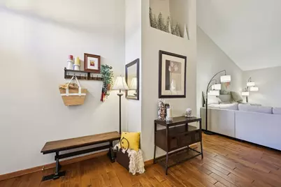 2521 Vililly Circle E, Grove City, OH 43123 - Photo 3