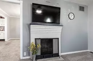 136 Hull St, Crooksville, OH 43731 - Photo 7