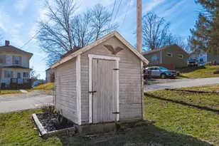 136 Hull St, Crooksville, OH 43731 - Photo 33