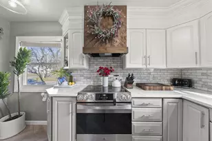 3194 Mountview Rd, Columbus, OH 43221 - Photo 3