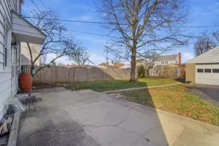 328 S Sylvan Ave, Columbus, OH 43204 - Photo 39