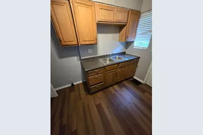 857 Regina Court, Columbus, OH 43204 - Photo 13