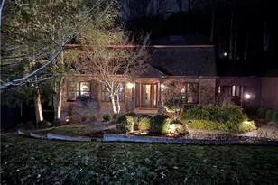 905 Center Ct, Zanesville, OH 43701 - Photo 1