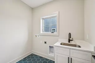 2822 Kobuk Dr, Columbus, OH 43228 - Photo 47