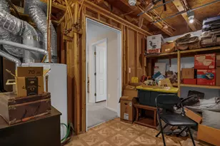 1010 Hartford Village Blvd, Columbus, OH 43228 - Photo 31